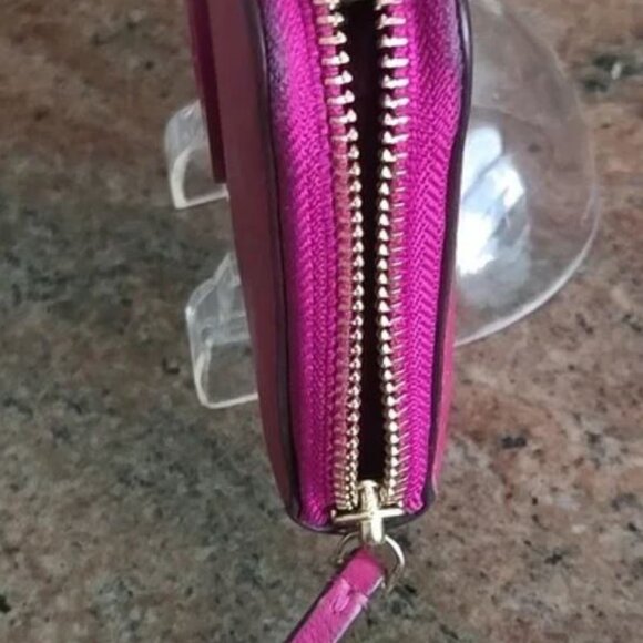 Tory Burch Wallet - Picture 5 of 9